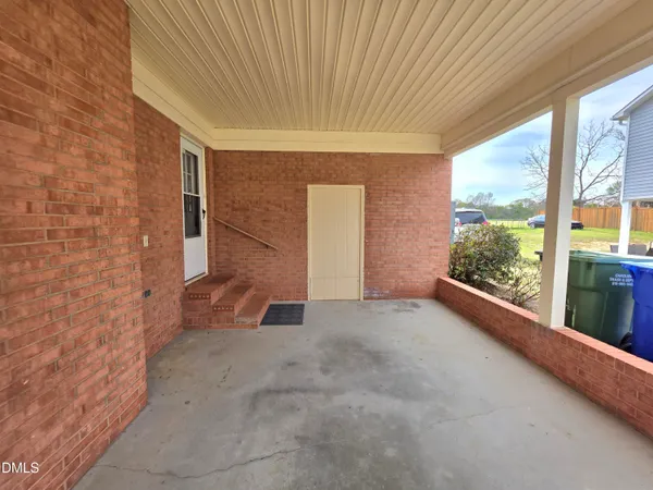 $259,900 | 401 North Lincoln Street, Benson, NC 27504