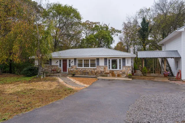 $395,000 | 1573 Highway 157, Lookout Mountain, GA 30750