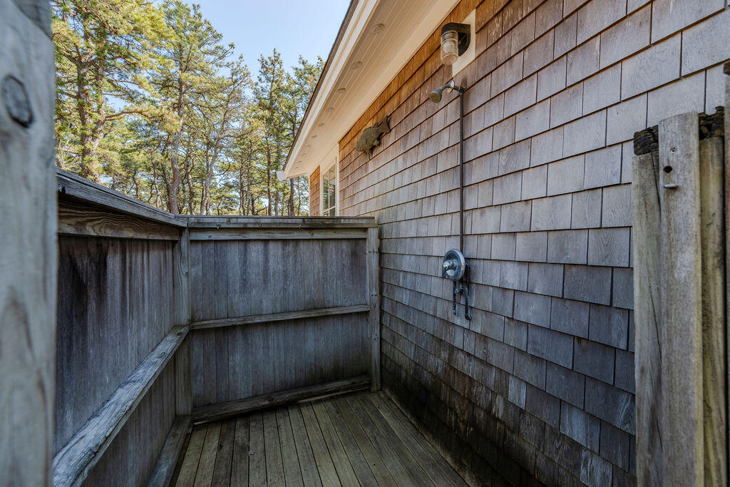 43 South Highland Road Truro, MA 02666 - Photo 26 of 40 43_S_Highland-30