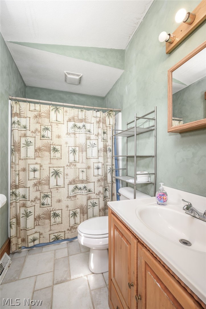 1477 Mogadore Road Kent, OH 44240 - Photo 4 of 38 Gallery Image 4