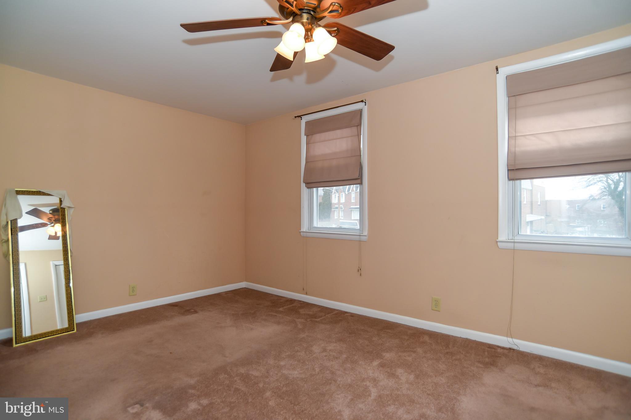 130 Hickory Hill Road Philadelphia, PA 19154 - Photo 14 of 39 Gallery Image 14