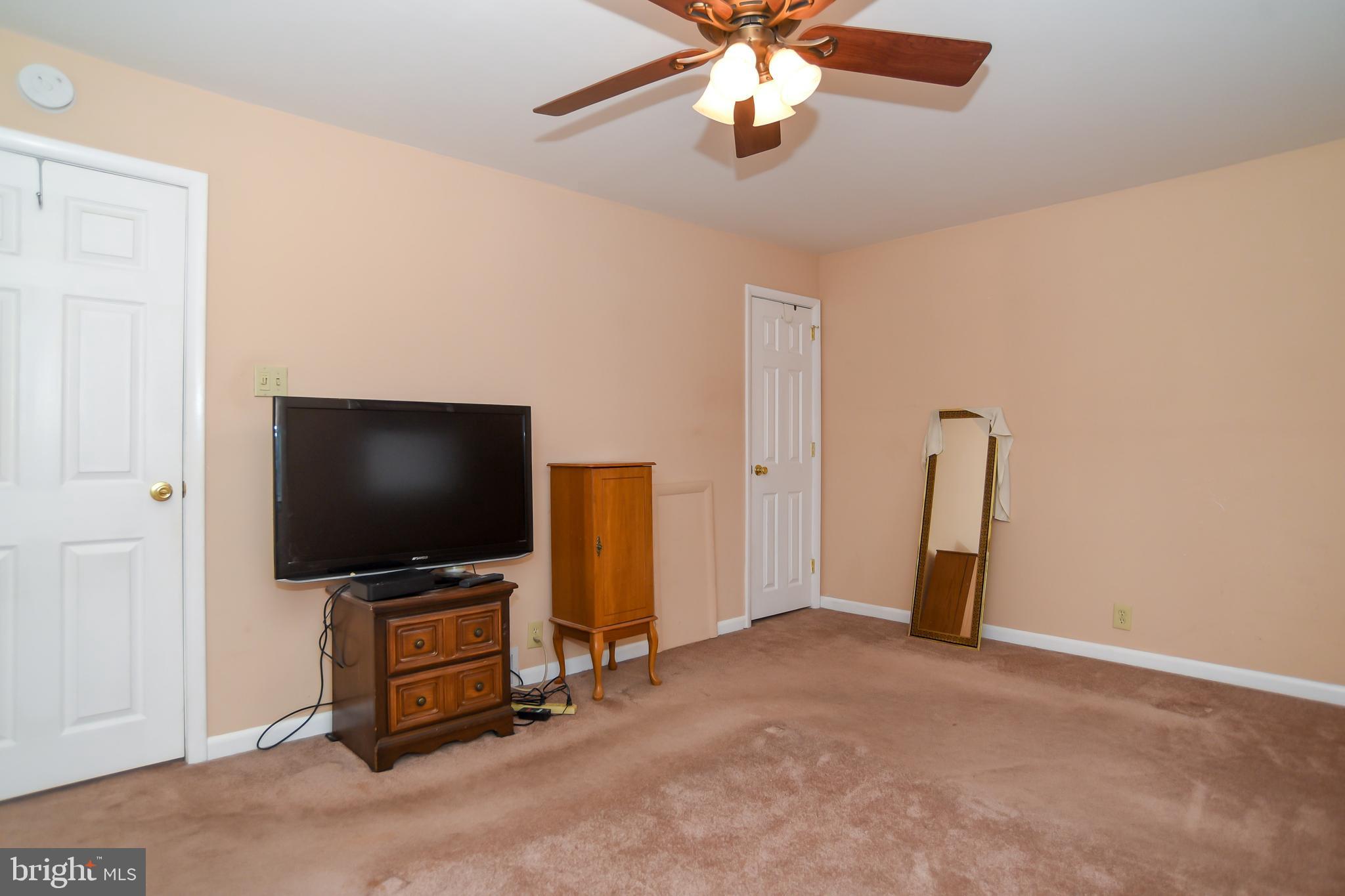 130 Hickory Hill Road Philadelphia, PA 19154 - Photo 15 of 39 Gallery Image 15