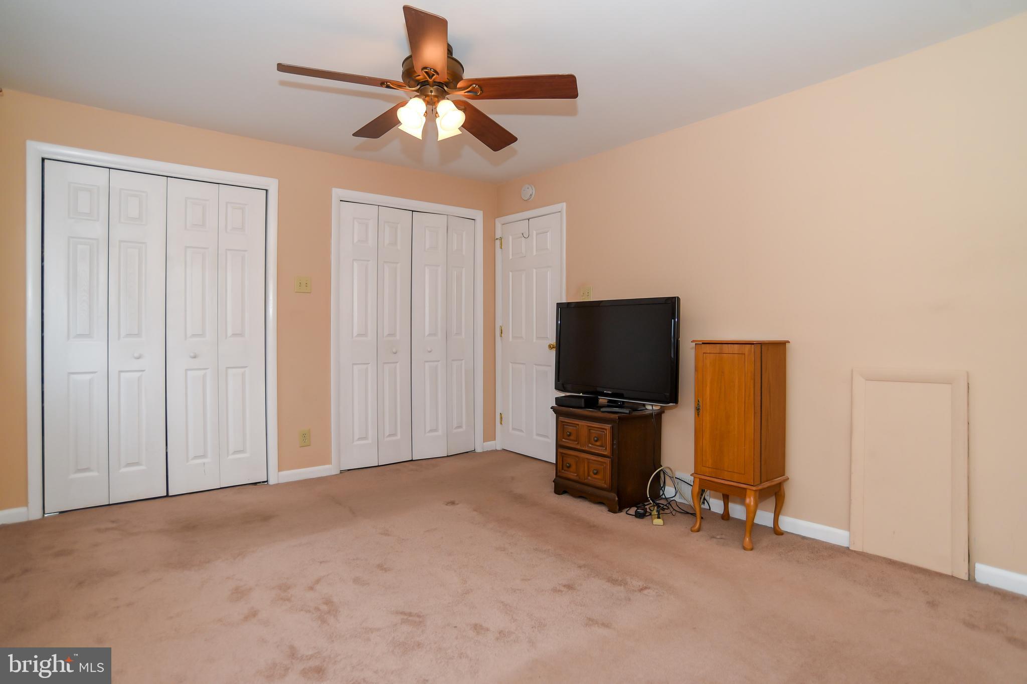 130 Hickory Hill Road Philadelphia, PA 19154 - Photo 16 of 39 Gallery Image 16