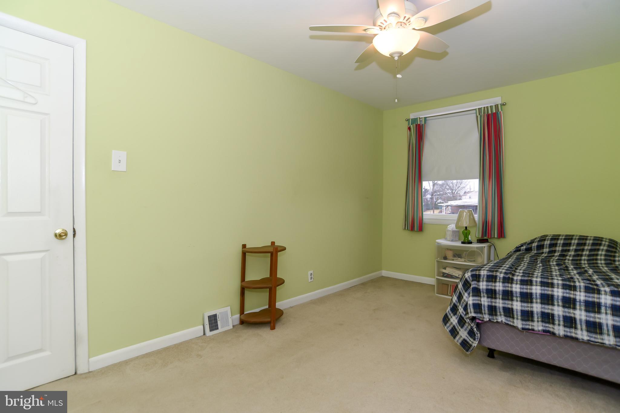 130 Hickory Hill Road Philadelphia, PA 19154 - Photo 25 of 39 Gallery Image 25