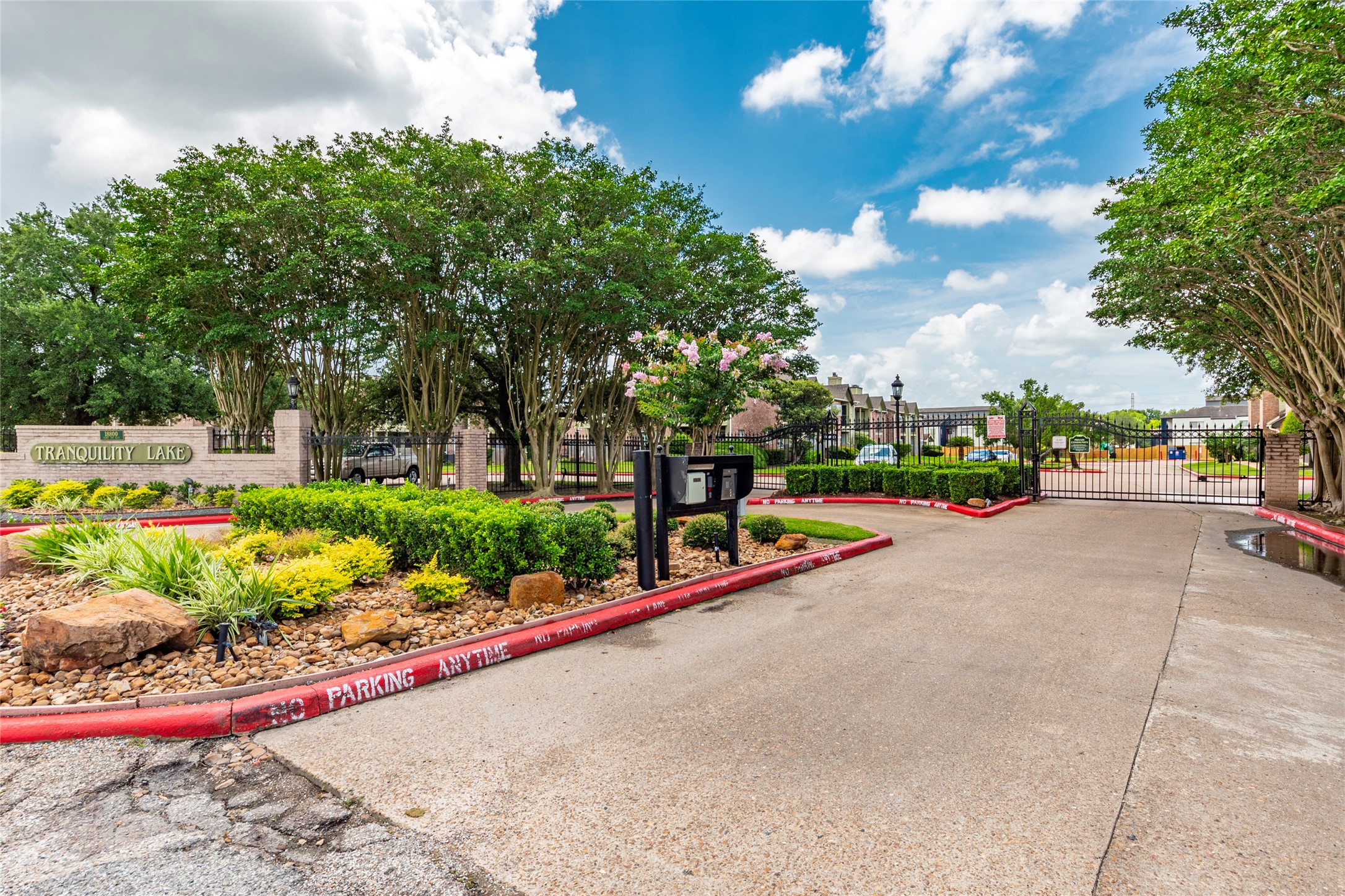 18800 Egret Bay Boulevard, Unit 1405 Webster, TX 77058 - Photo 3 of 40 Gated entrance to community