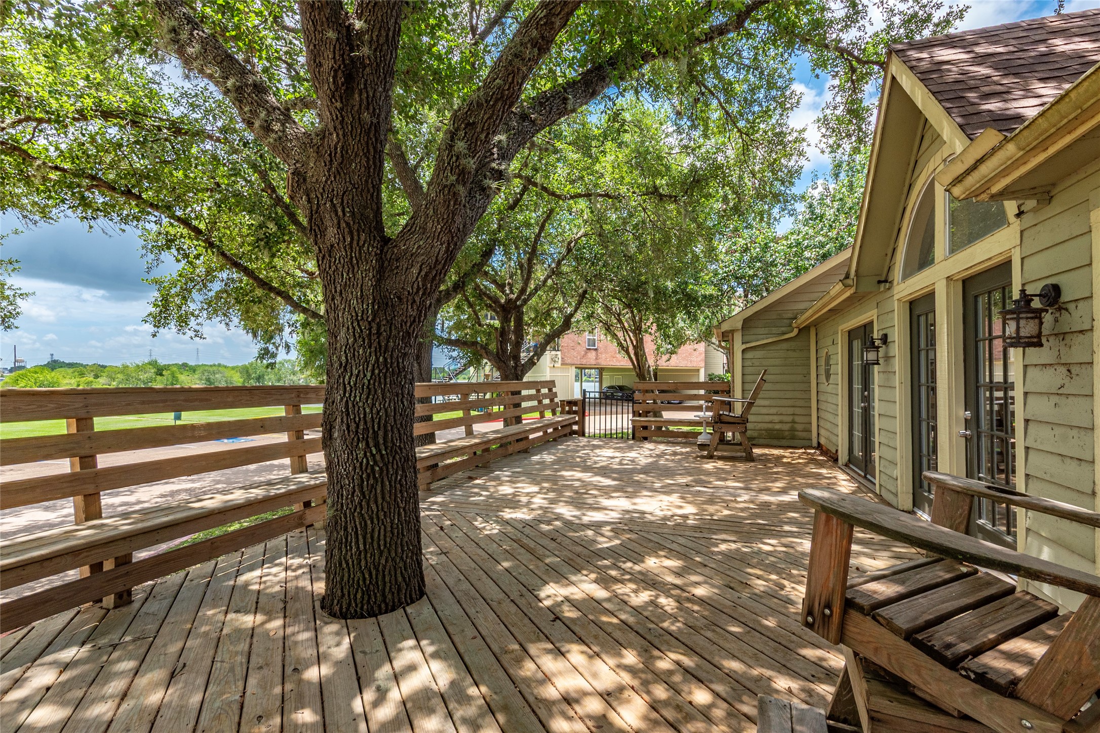 18800 Egret Bay Boulevard, Unit 1405 Webster, TX 77058 - Photo 36 of 40 HOA includes clubhouse with Lake views
