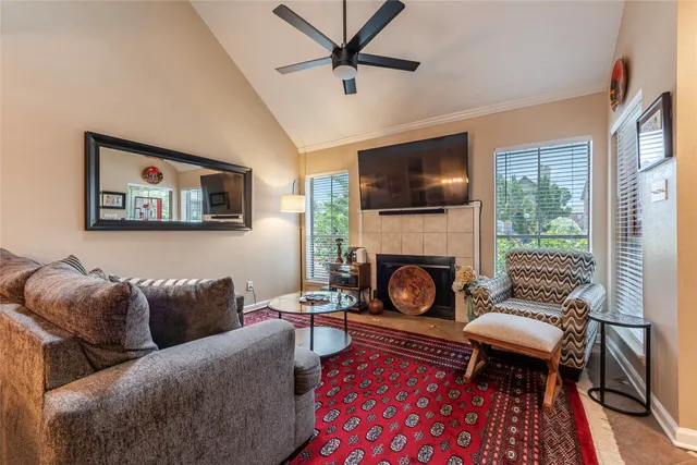 $167,500 | 18800 Egret Bay Boulevard, Unit 1405, Webster, TX 77058