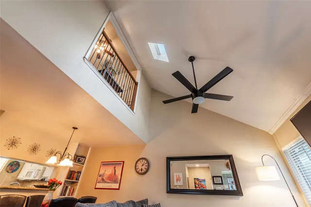 $167,500 | 18800 Egret Bay Boulevard, Unit 1405, Webster, TX 77058