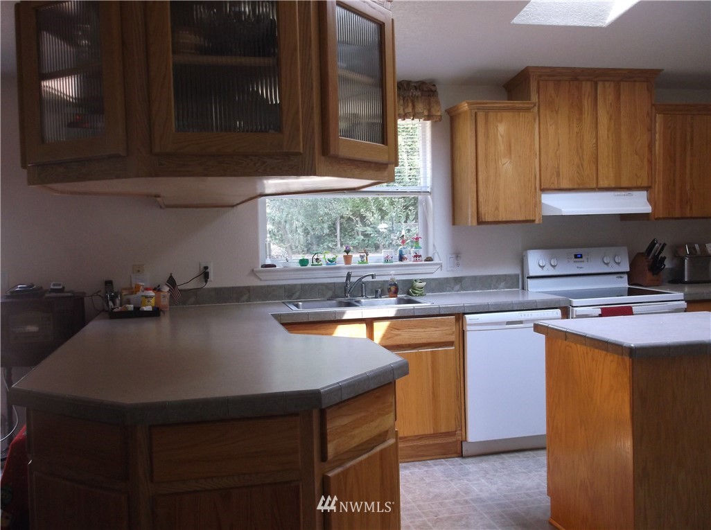 2640 MacKenzie Road Bellingham, WA 98226 - Photo 6 of 18 Gallery Image 6