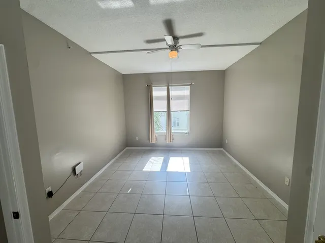 $1,875 | 1203 Town Center Drive, Unit 306, Jupiter, FL 33458