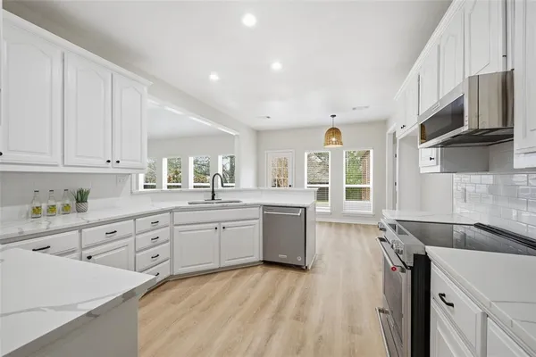 $420,000 | 2105 West Crawford Street, Denison, TX 75020