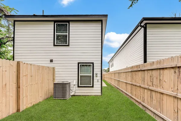 $1,500 | 1017 North Lane, Unit A, Houston, TX 77088