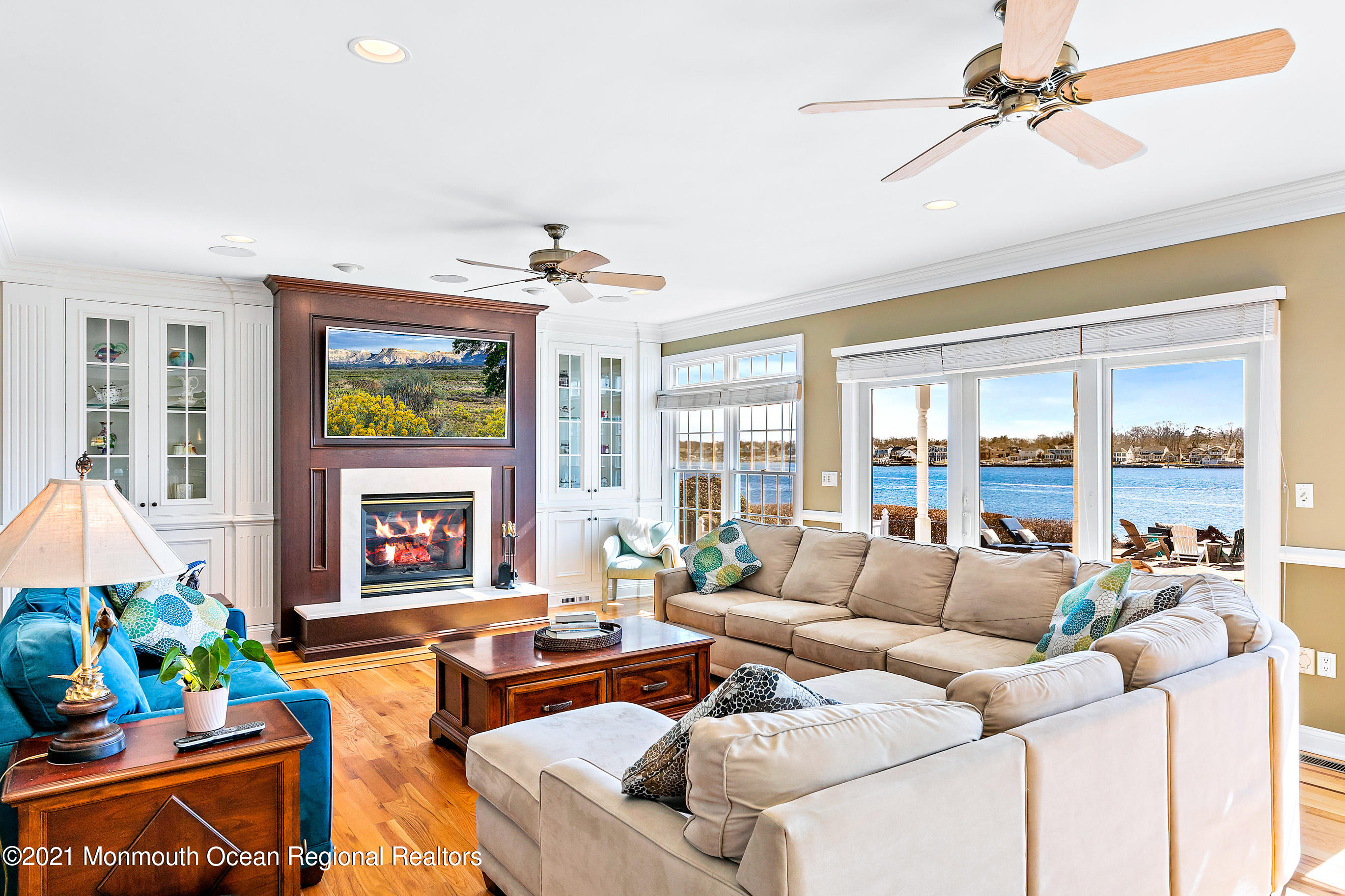 1114 Shore Drive Brielle, NJ 08730 - Photo 24 of 112 Living Room