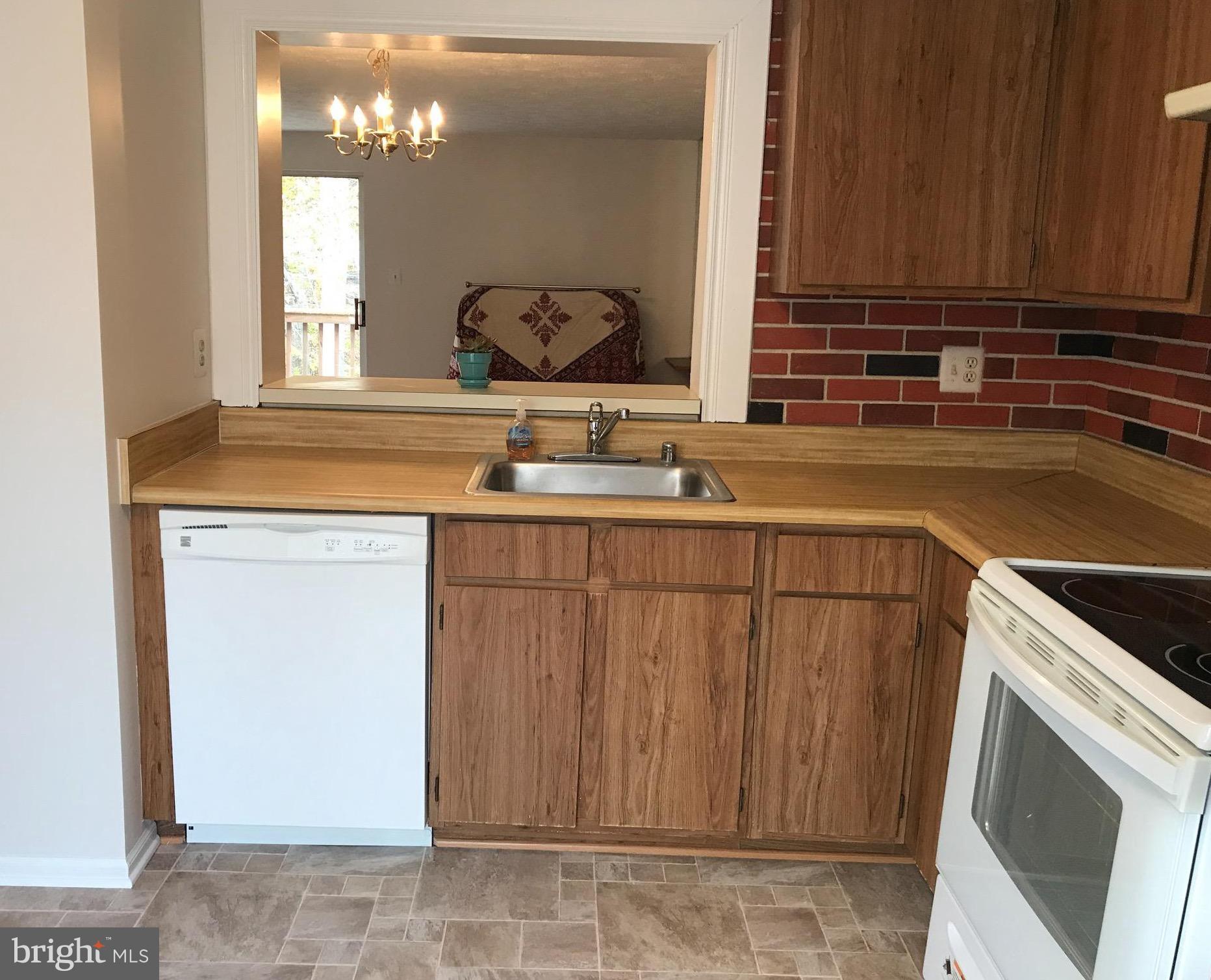 15821 Haynes Road Laurel, MD 20707 - Photo 3 of 16 Kitchen