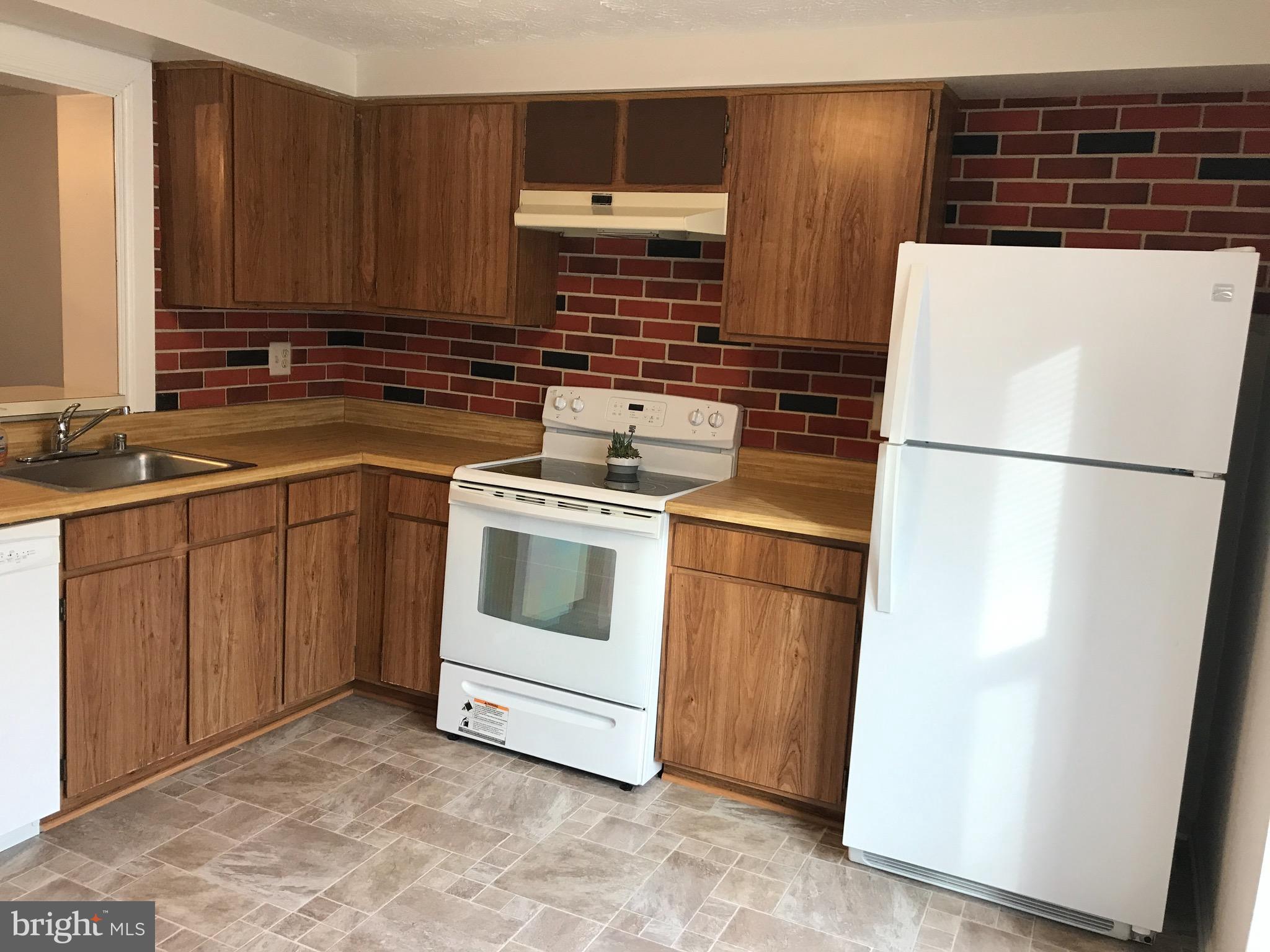 15821 Haynes Road Laurel, MD 20707 - Photo 4 of 16 Kitchen