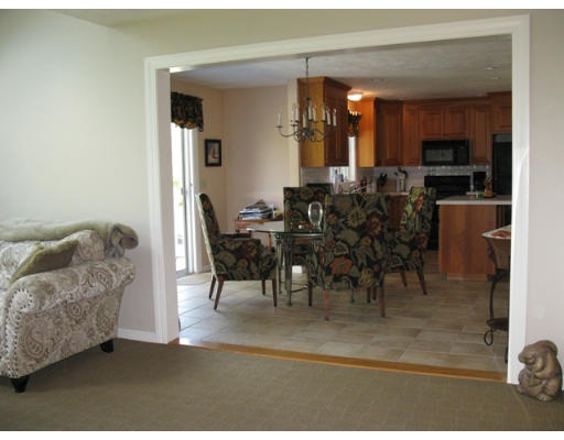 2 Birch Brush Road Shrewsbury, MA 01545 - Photo 3 of 12 Gallery Image 3