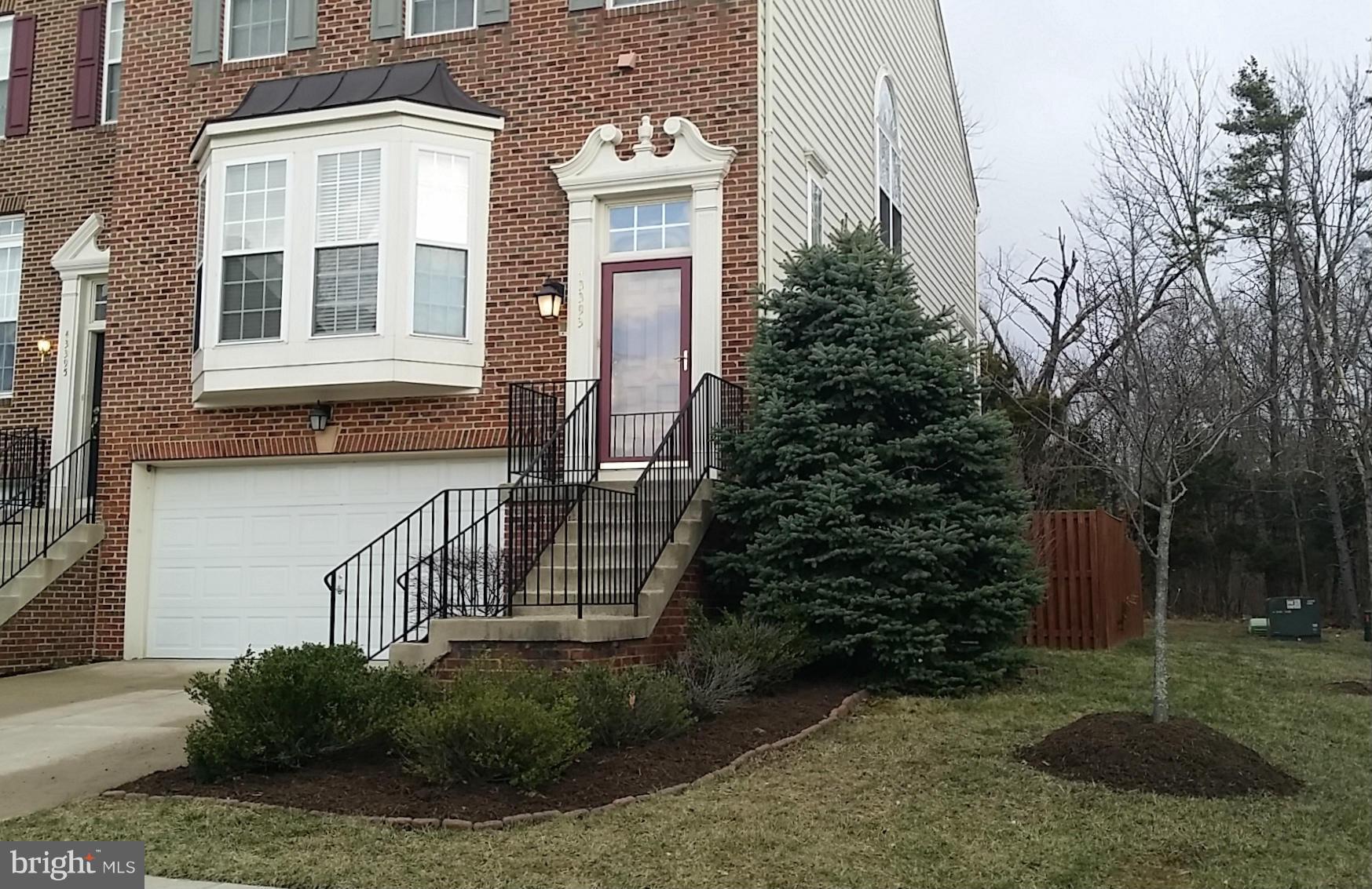 43393 Allisons Ridge Terrace Ashburn, VA 20148 - Photo 3 of 16 Exterior (Front)