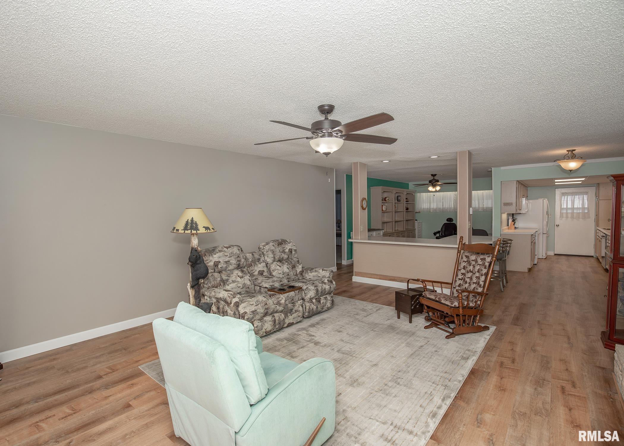 1104 Kimberly Road, Unit 703 Bettendorf, IA 52722 - Photo 4 of 27 Gallery Image 4