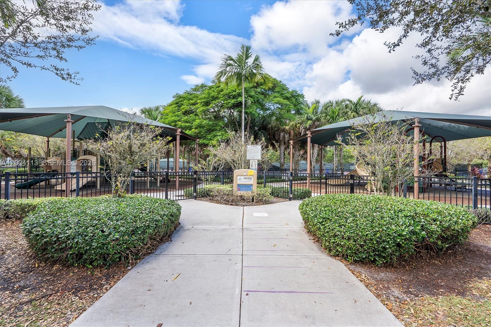 2661 South Course Drive, Unit 805 Pompano Beach, FL 33069 - Photo 17 of 20