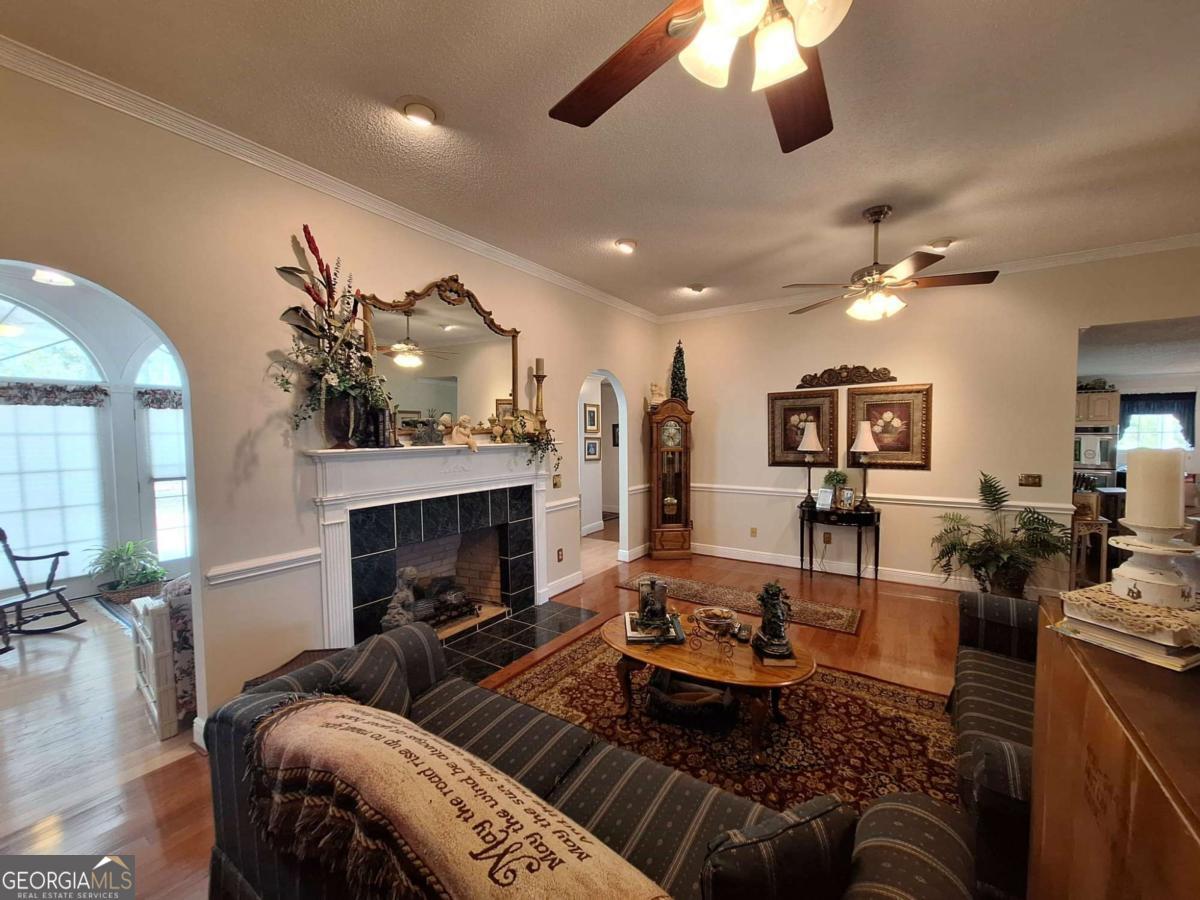 250 Weatherly Drive Baxley, GA 31513 - Photo 6 of 33