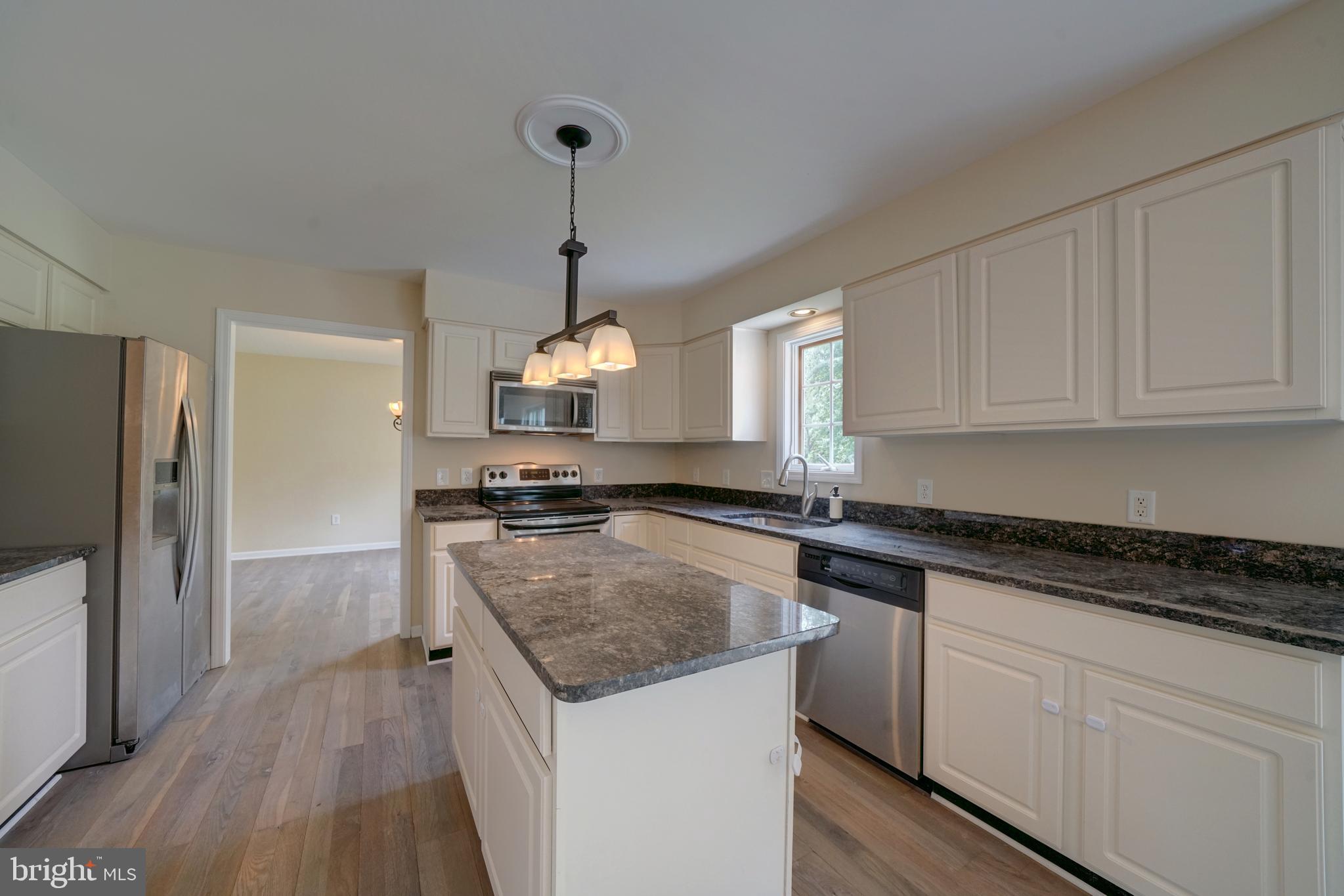 7998 Martown Road Laurel, MD 20723 - Photo 17 of 80