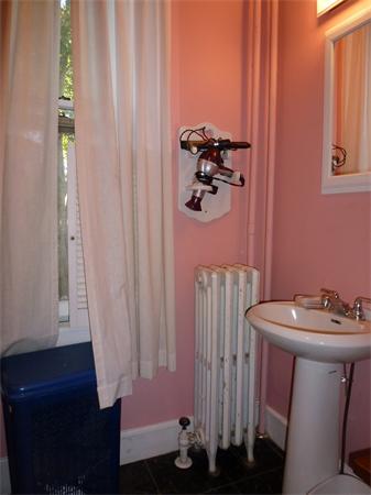 21 Congress Street Amesbury, MA 01913 - Photo 23 of 24 a bathroom with a sink and mirror