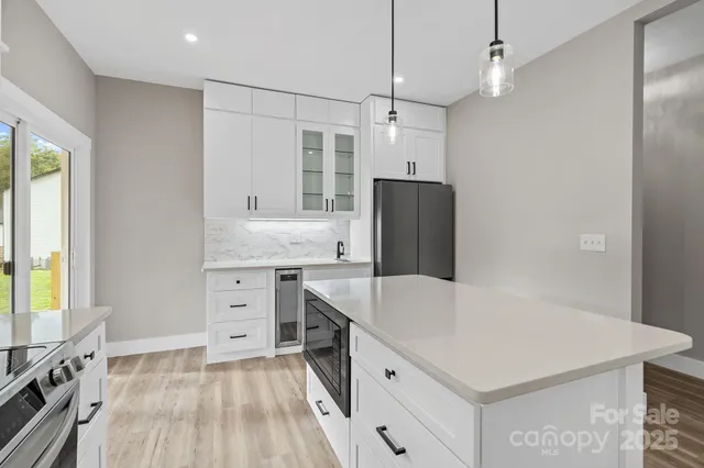 $724,900 | 78 Scott Mdws Drive, Asheville, NC 28806