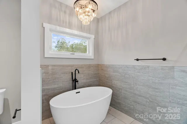 $724,900 | 78 Scott Mdws Drive, Asheville, NC 28806