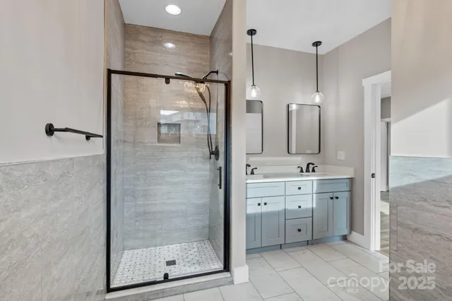 $724,900 | 78 Scott Mdws Drive, Asheville, NC 28806