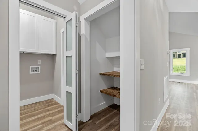 $724,900 | 78 Scott Mdws Drive, Asheville, NC 28806