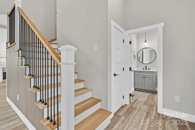 $724,900 | 78 Scott Mdws Drive, Asheville, NC 28806