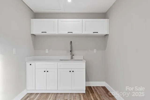 $724,900 | 78 Scott Mdws Drive, Asheville, NC 28806