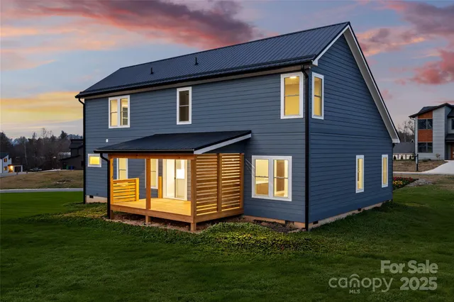 $724,900 | 78 Scott Mdws Drive, Asheville, NC 28806