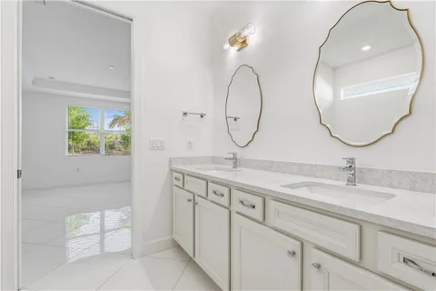 $649,000 | 1161 Haven Circle, Vero Beach, FL 32960