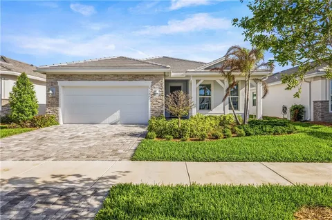 $649,000 | 1161 Haven Circle, Vero Beach, FL 32960