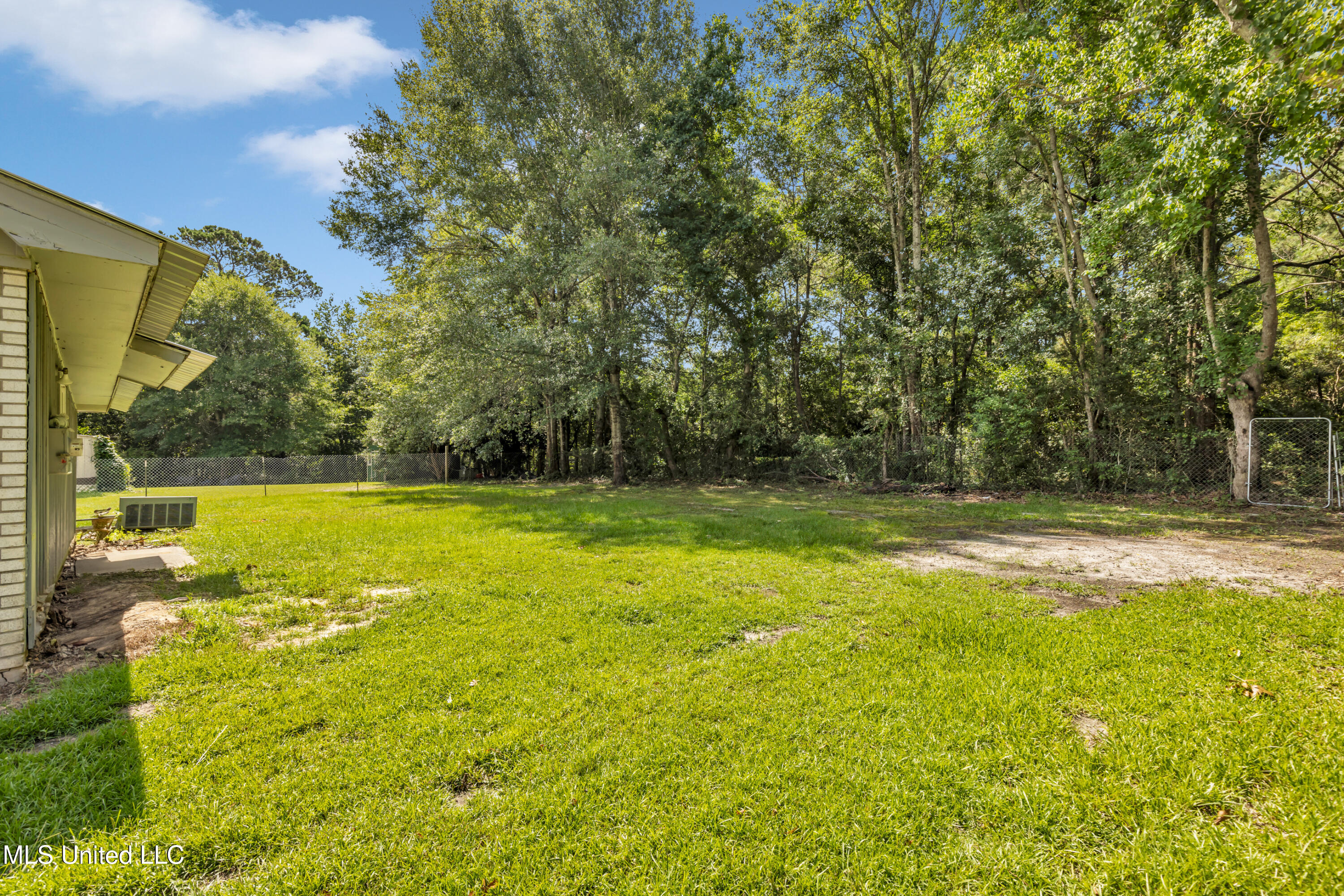 2001 South Haven Road Gautier, MS 39553 - Photo 17 of 24 2001SHavenRd-18