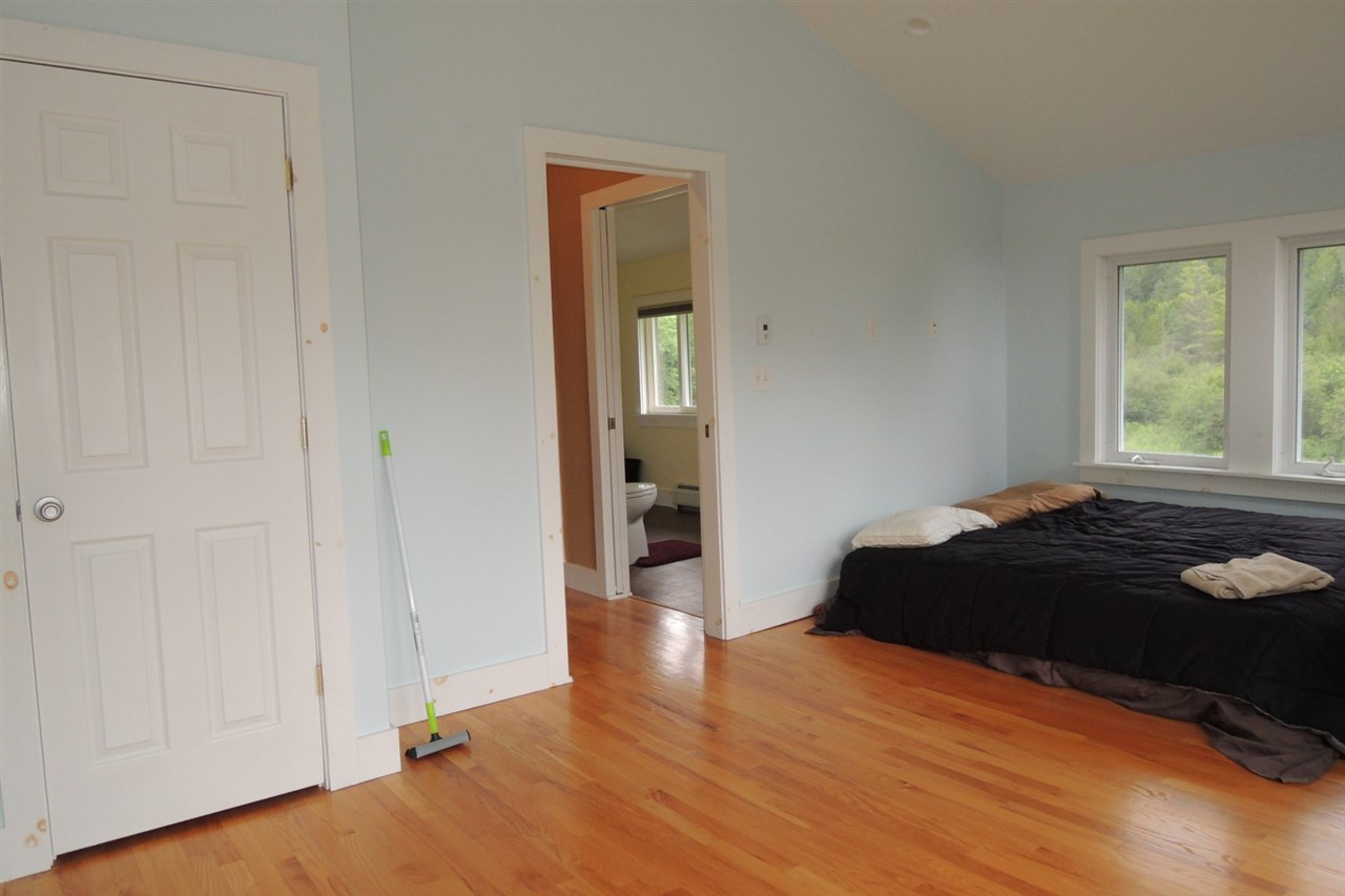344 King Road Glover, VT 05875 - Photo 10 of 21
