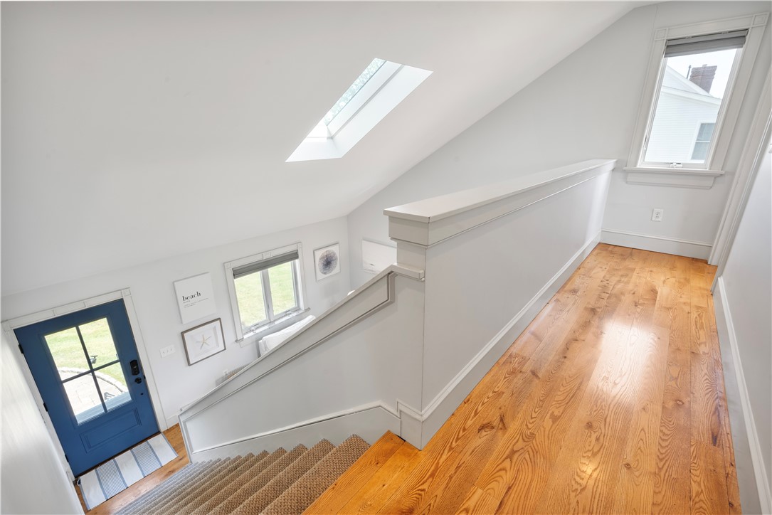 163 Morrison Avenue Middletown, RI 02842 - Photo 14 of 40