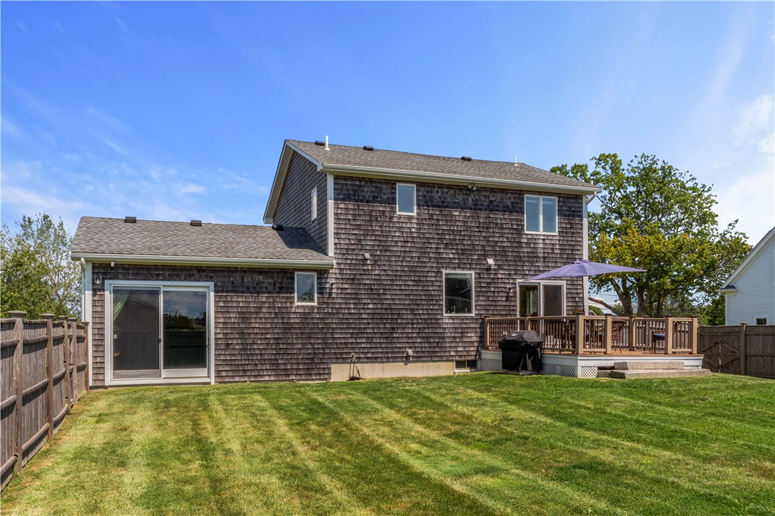 163 Morrison Avenue Middletown, RI 02842 - Photo 5 of 40