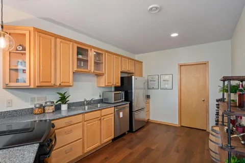 $2,200,000 | 208 East Lake Street, Waconia, MN 55387