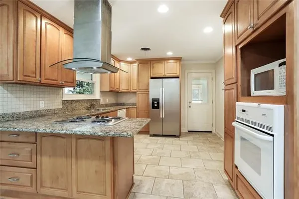 $2,100 | 1405 South Adams Street, Covington, LA 70433