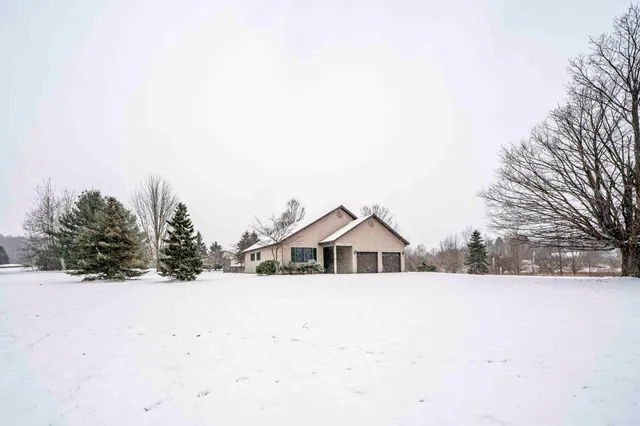 $299,000 | 3801 West Woodrow Road, Shelby, MI 49455