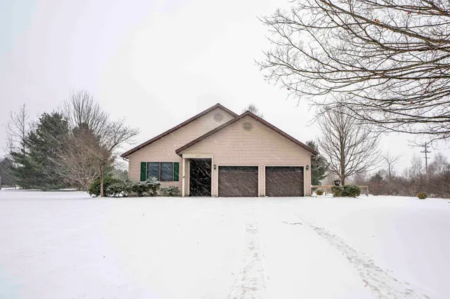 $299,000 | 3801 West Woodrow Road, Shelby, MI 49455