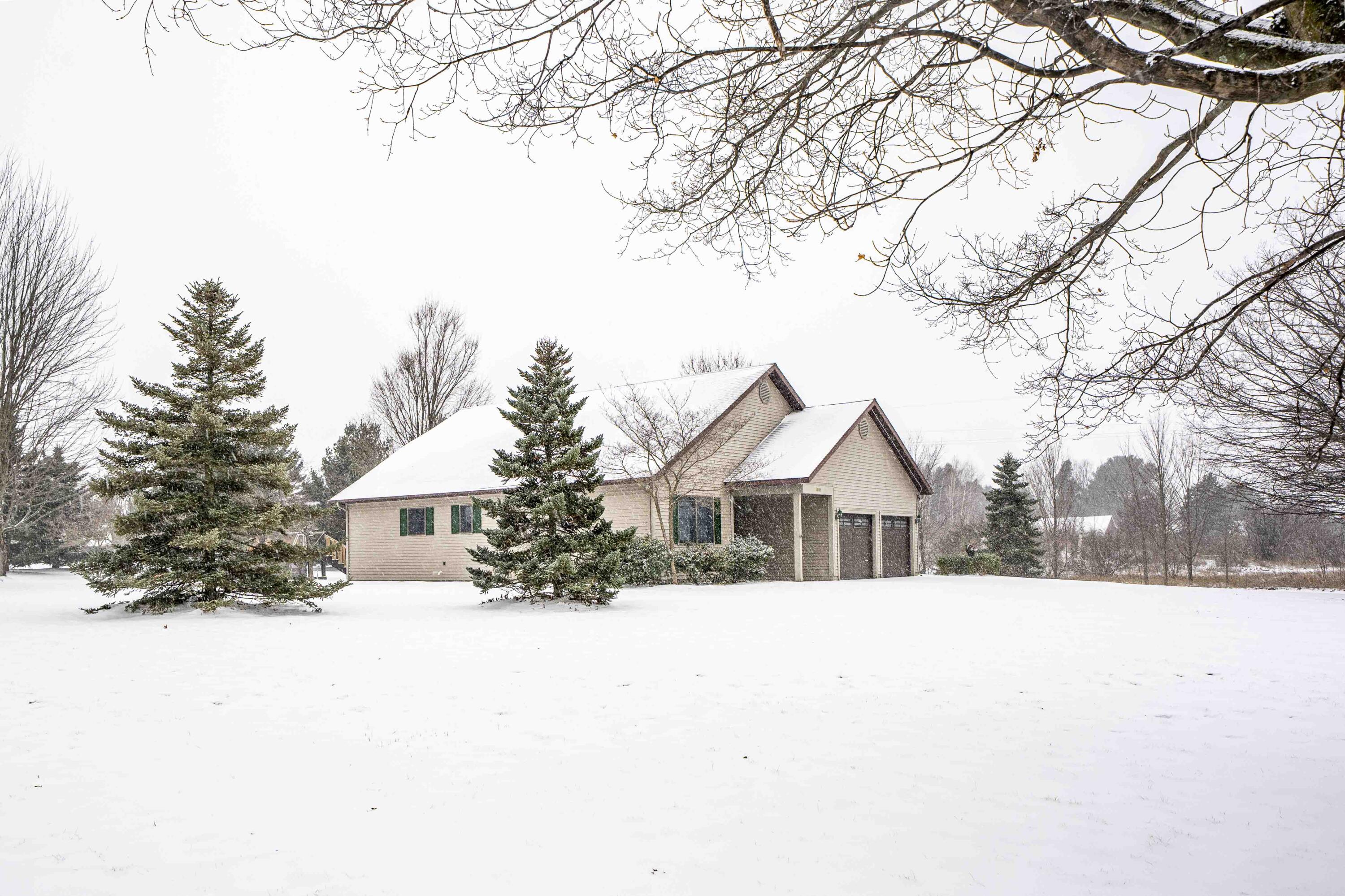 3801 West Woodrow Road Shelby, MI 49455 - Photo 47 of 69 3801 W Woodrow