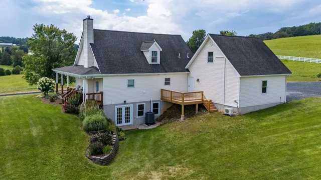 $635,000 | 3008 Spring Hill Road, Staunton, VA 24401