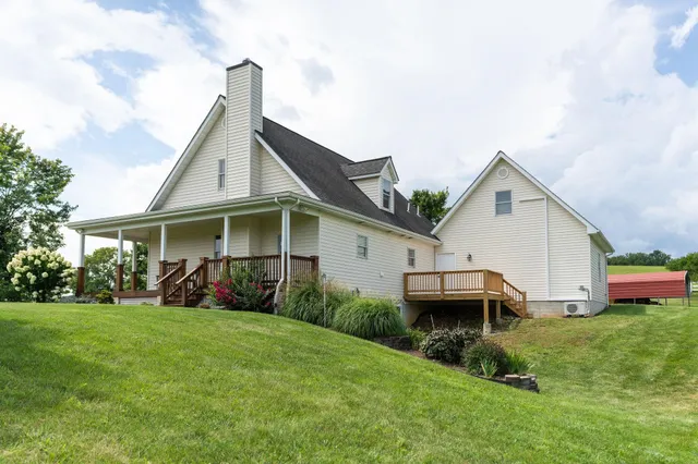 $635,000 | 3008 Spring Hill Road, Staunton, VA 24401