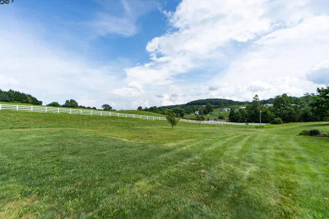 $635,000 | 3008 Spring Hill Road, Staunton, VA 24401