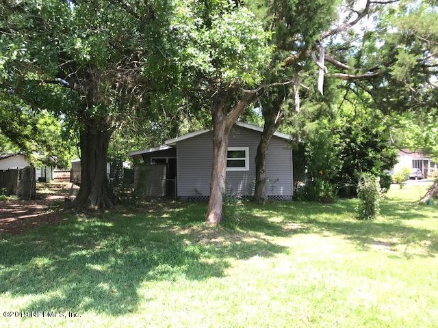 5205 Hancock Road Jacksonville, FL 32254 - Photo 23 of 25 a view of a yard with a house and large tree