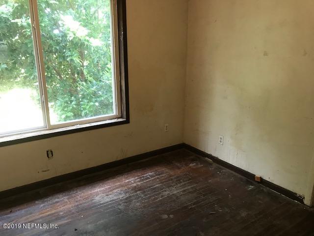 5205 Hancock Road Jacksonville, FL 32254 - Photo 7 of 25 a view of a room with window