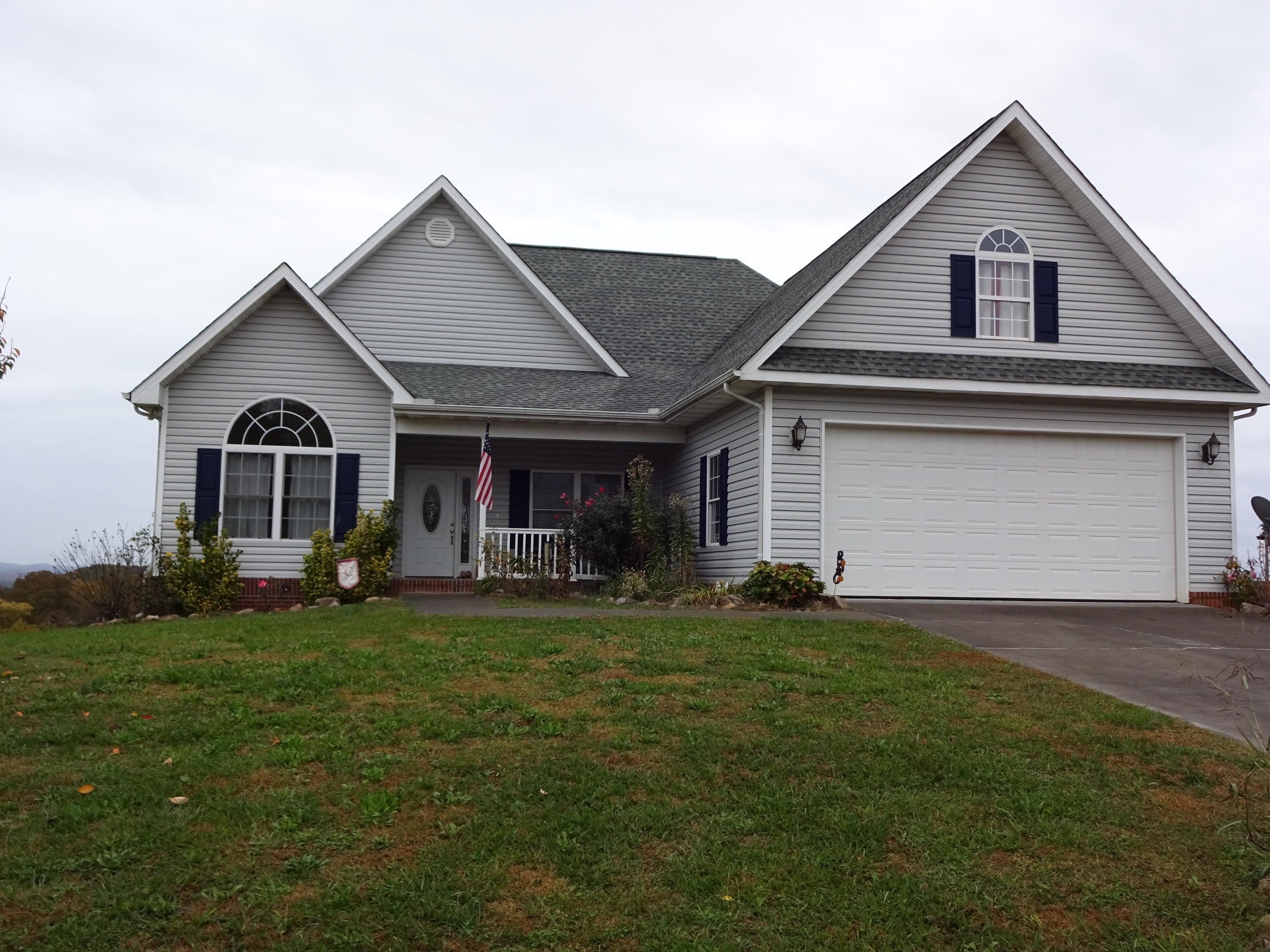2025 Kings View Loop Seymour, TN 37865 - Photo 1 of 19 DSC03634